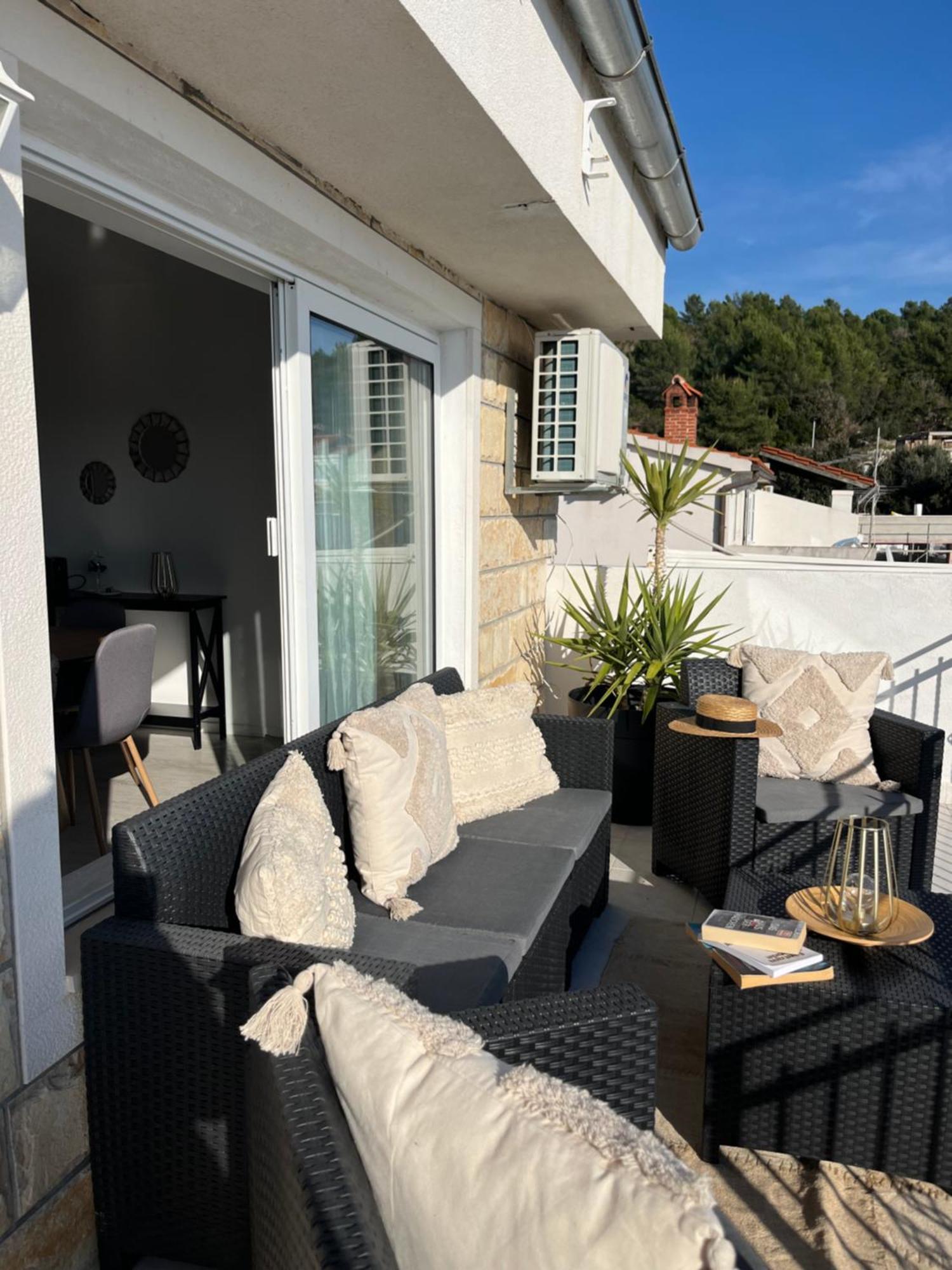 Apartments Tino Đảo Hvar Ngoại thất bức ảnh