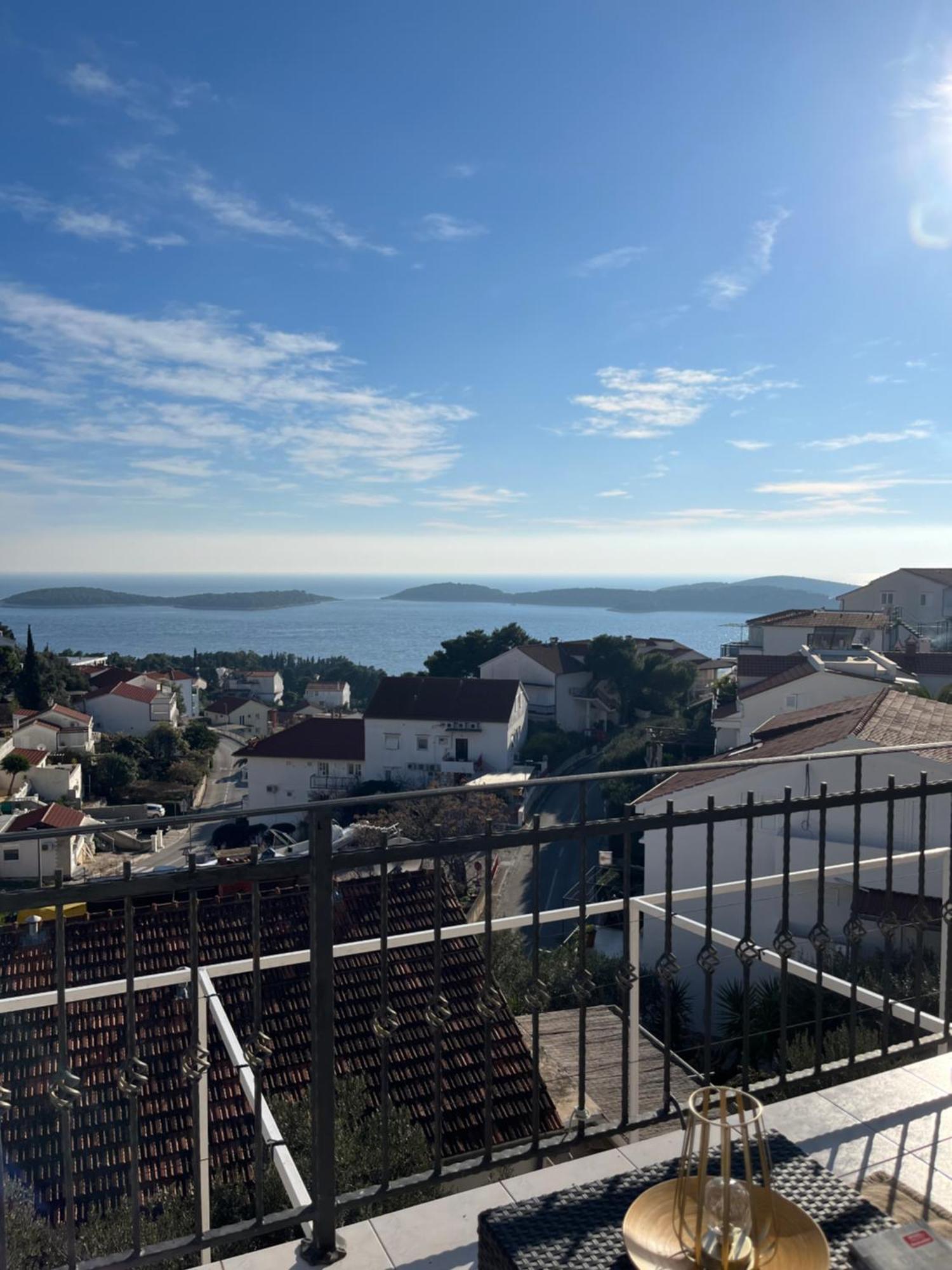 Apartments Tino Đảo Hvar Ngoại thất bức ảnh