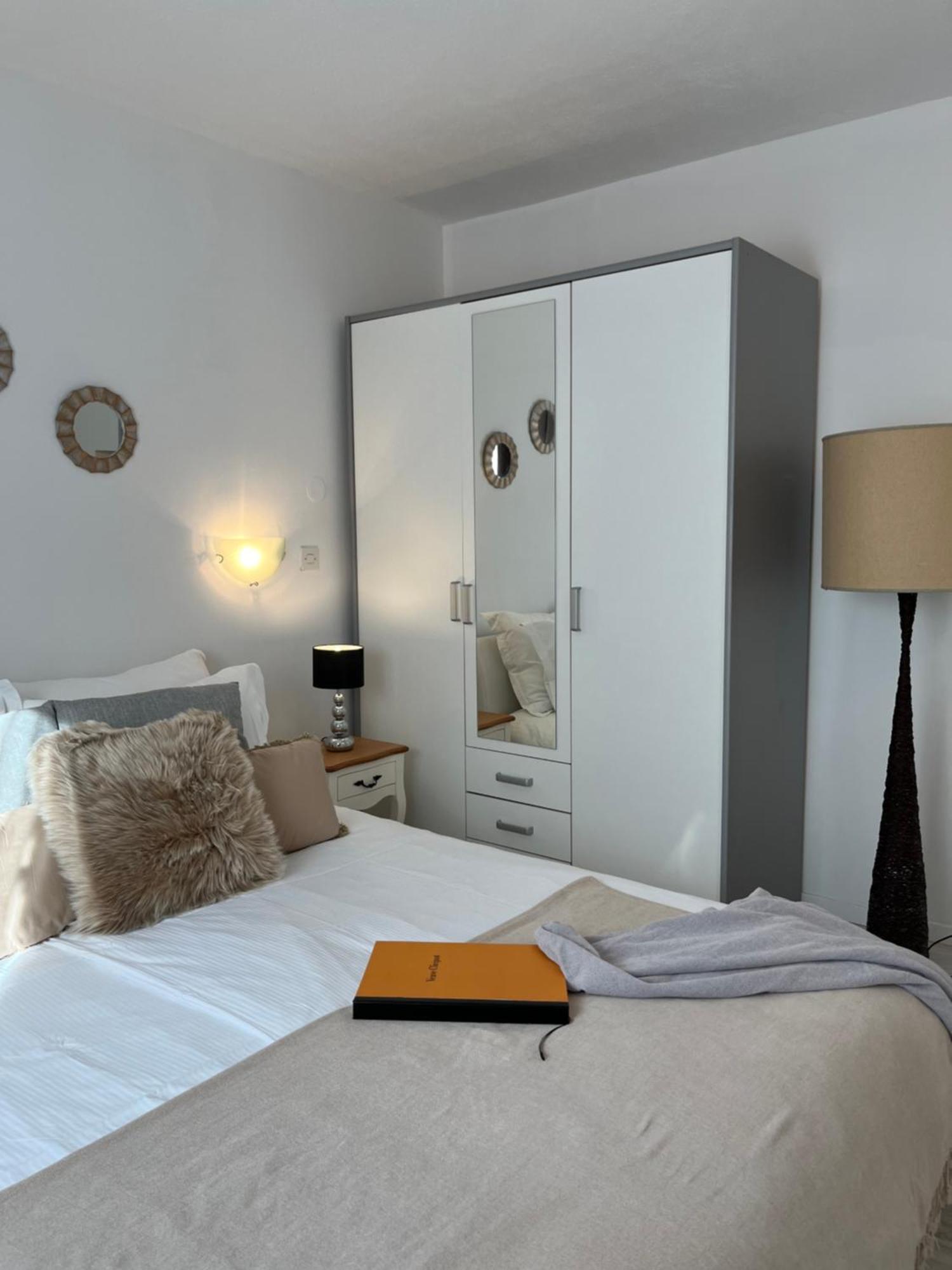 Apartments Tino Đảo Hvar Ngoại thất bức ảnh
