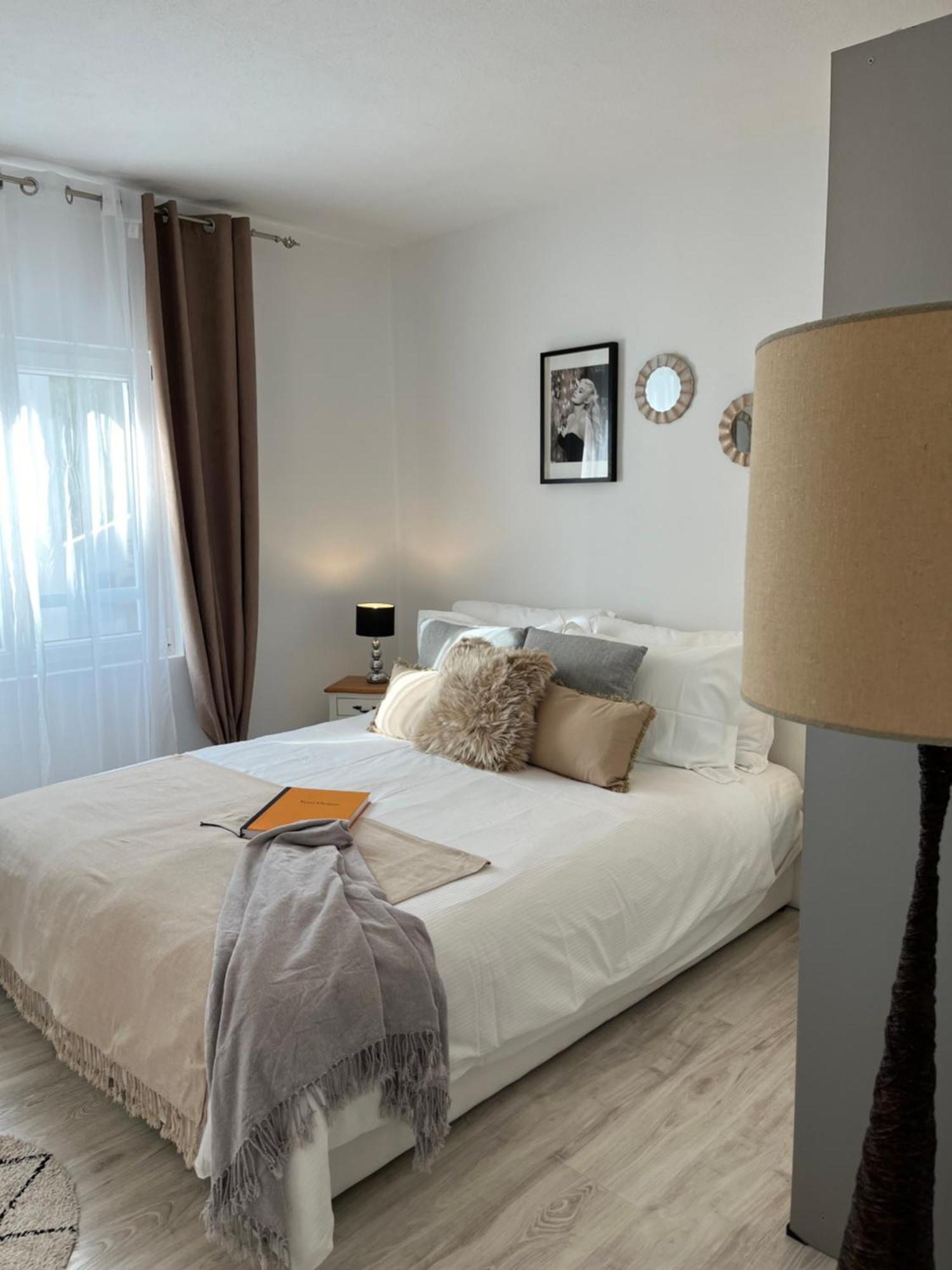 Apartments Tino Đảo Hvar Ngoại thất bức ảnh