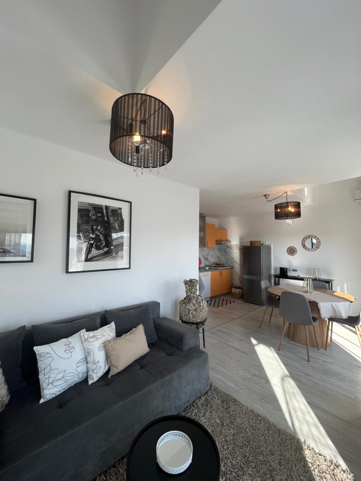 Apartments Tino Đảo Hvar Ngoại thất bức ảnh